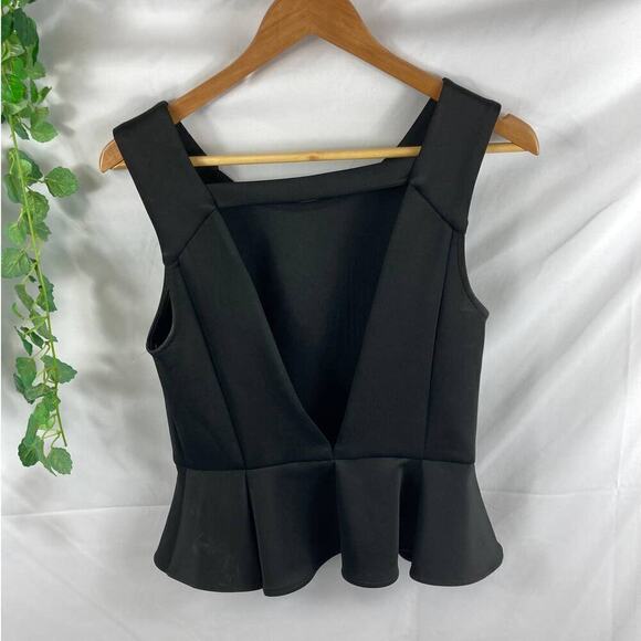 BCBGENERATION Peplum V Open Back Top Black M - Picture 2 of 4